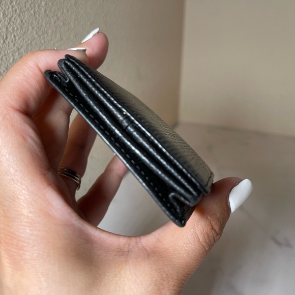 LOUIS VUITTON BLACK EPI PORTE-MONNAIE BOITE COIN BOX - Picture 5 of 13